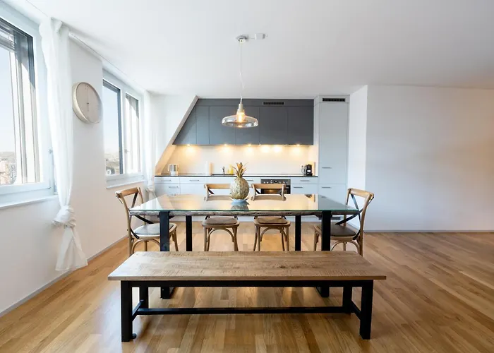 Apartment Urban Rooftop Getaway