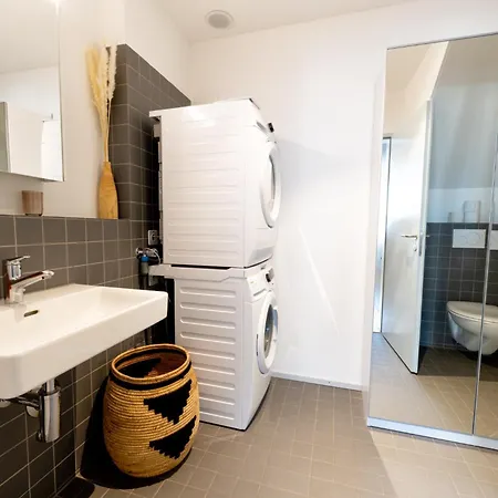 Apartment Urban Rooftop Getaway *