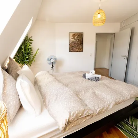Urban Rooftop Getaway * Zurich