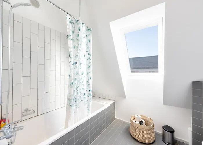 Urban Rooftop Getaway Zürich