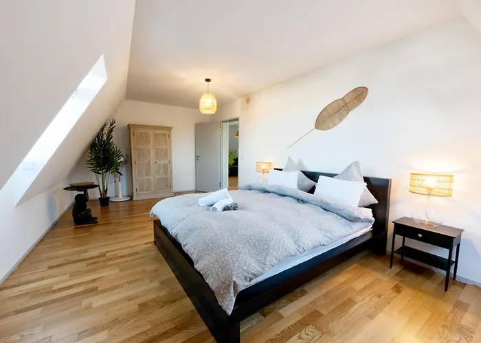 Urban Rooftop Getaway ציריך